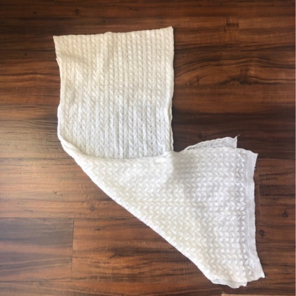 White very beatiful long scarf